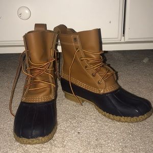 LL Bean Duck Boots Navy